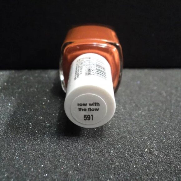 Essie Nail Lacquer Row with the Flow #591 Warm Brown with Red Undertones NEW - Picture 3 of 4